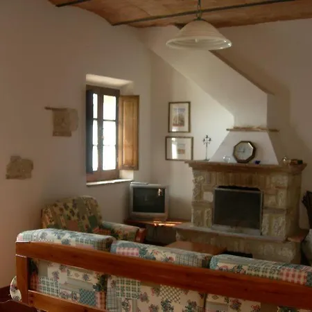 Borgo Beccanella Country house